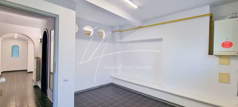 Cotroceni, apartament decomandat, demisol cu 4 camere in suprafata de 82,73mp!